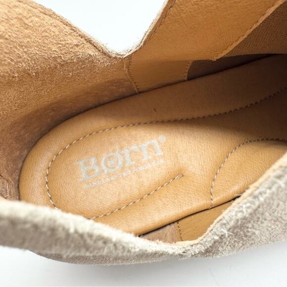 Born Kerri Suede Dip Side Back Zip Bootie Cream Tan Size 8.5 Boho Western Office - Picture 12 of 12